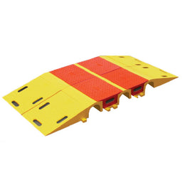 Pont passe-tuyaux Diamondback® Ø 11,4 cm – Checkers UHB