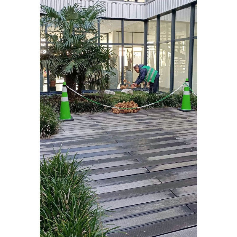 Anneau avec crochets pour cône