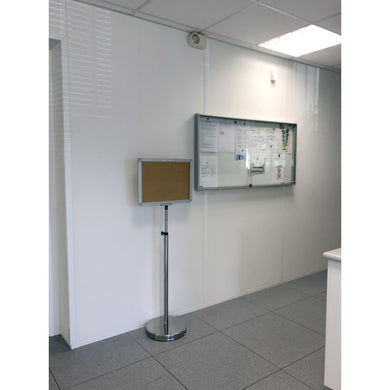 Poteau d'information extensible