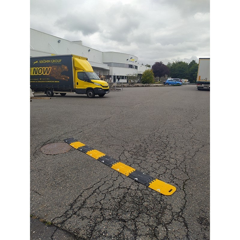 Ralentisseur pliable et transportable