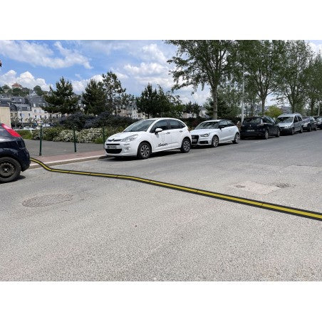 Passe-câbles pour chantier