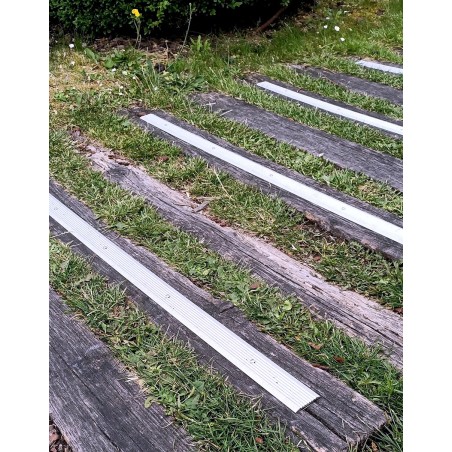 Non-slip aluminum stair tread - Viso