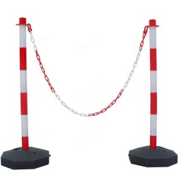 Plastic posts with chain -...