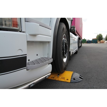 Heavy-duty speed bump end cap 50 T - 15 km/h - Viso