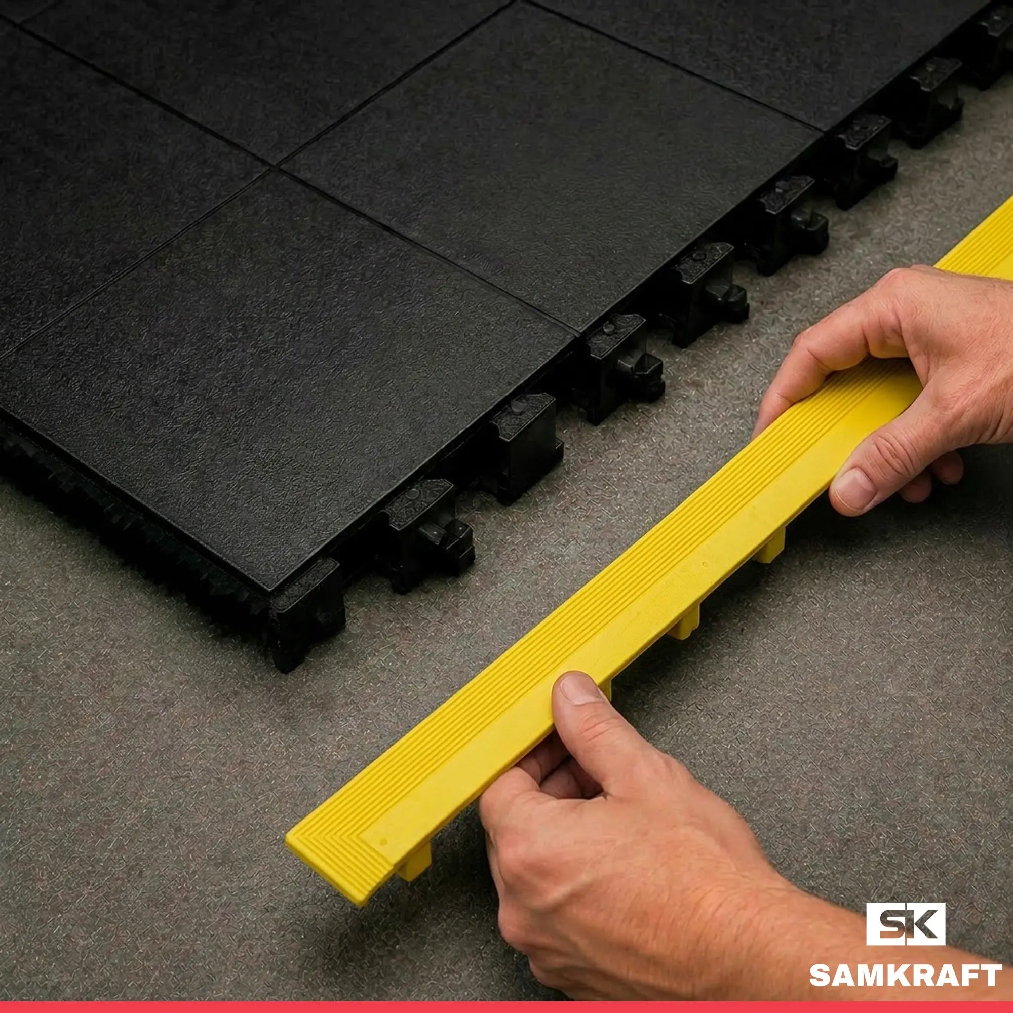 Rampes de sécurité modulaires M : bordures inclinées ESD pour dalles M1 et M2