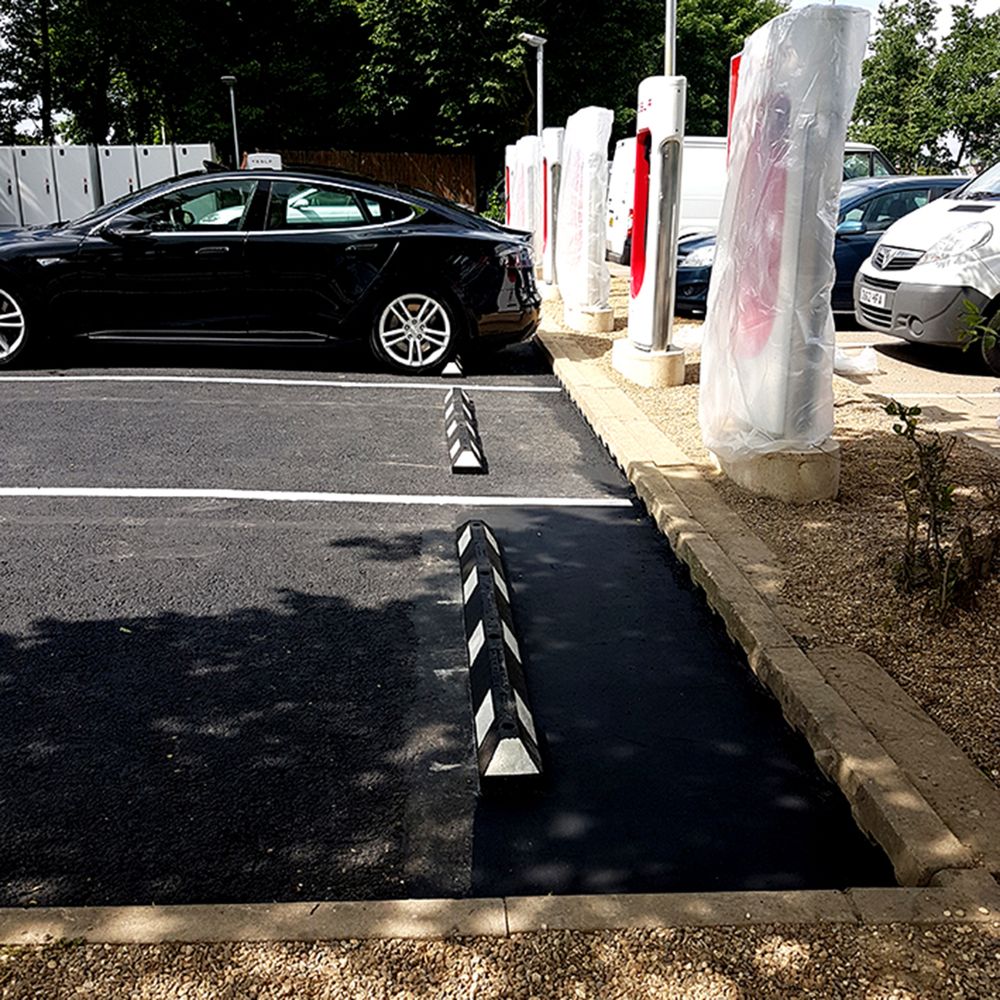 Butée de parking Park-It® en caoutchouc recyclé – Checkers PRK