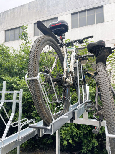 Range vélo 2 étages vérins gaz acier galvanisé – 8 places
