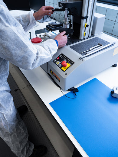 Tapis de table ESD - Surface lisse bleu - Série W3