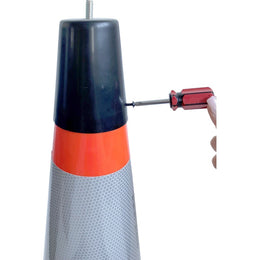 Adaptateur polypropylène pour accessoires sur cône - compatible enrouleur, panneau, lampe