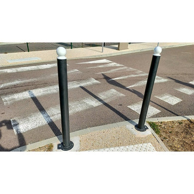 Base à sceller amovible pour poteau à mémoire de forme Ø 80 mm - ouverture clé pompier