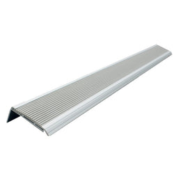 nez-de-marche-antiderapant-aluminium-escalier