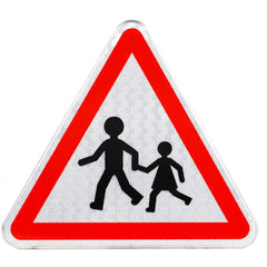 panneau danger endroit fréquenté par les enfants