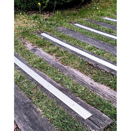 Plat de marche antidérapant aluminium - sable de quartz, perçage ou collage, ERP et industrie