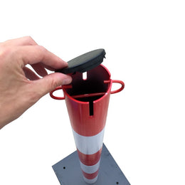 Poteau de balisage acier Ø70mm avec base lestée – finition époxy, 2 accroches chaîne