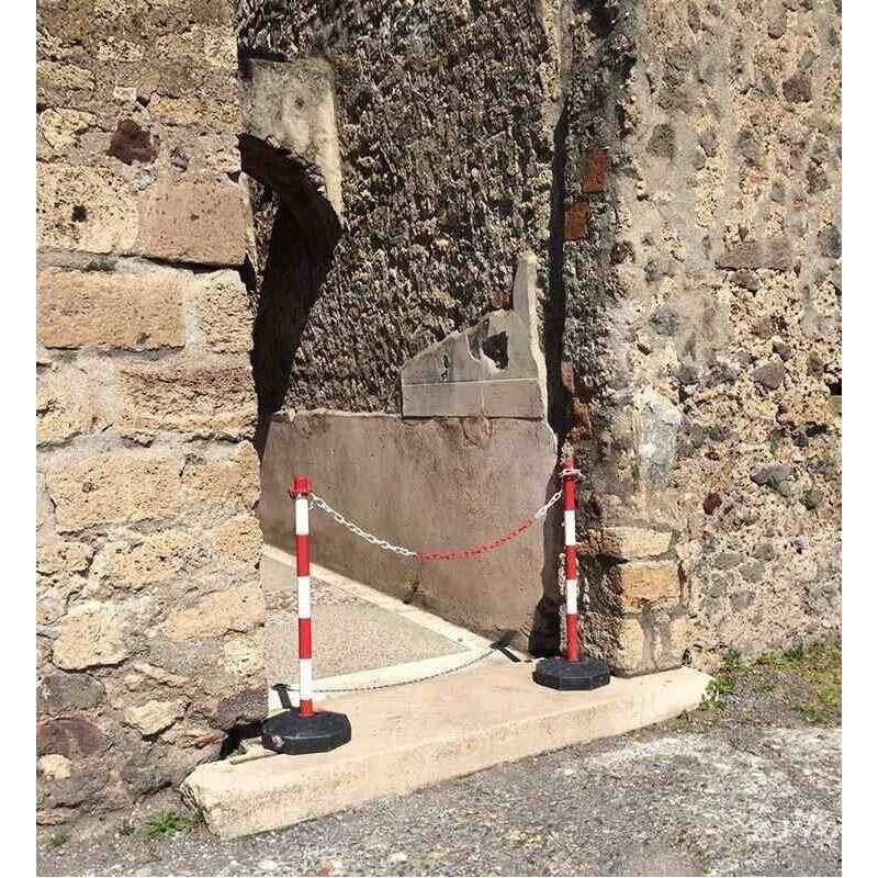 Poteau plastique