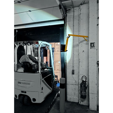 Projecteur de quai avec bras articulé