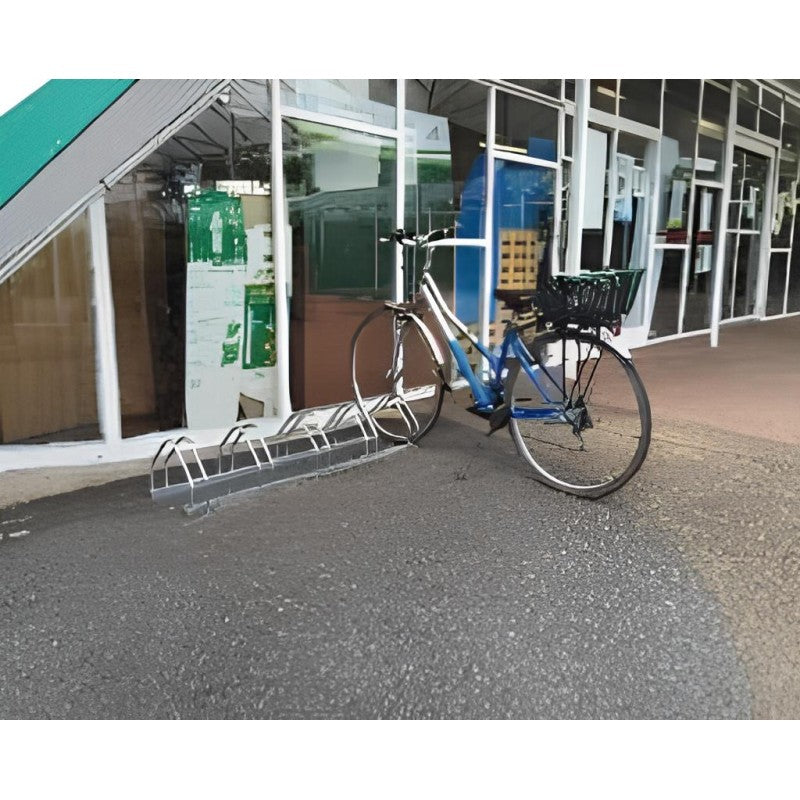 Parc à vélo avec fixations