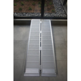Rampe PMR transportable en aluminium pliable